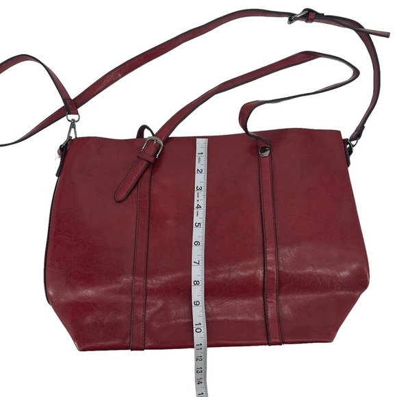 Red Leather Adjustable Strap Shoulder Hand Bag Purse - Picture 8 of 8